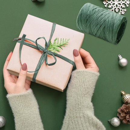 Darzheoy Raffia Ribbon, Christmas Gift Wrapping Raffia Paper String Ribbon Packing Paper Twine for Craft DIY Supply Christmas, 328ft Green.