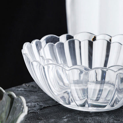 Luxshiny Transparent Acrylic Lotus Bowl - Lightweight Serving Bowl for Salad, Fruits, Desserts, Ideal for Parties, Gatherings, and Everyday Use 13.2*13.2*5.2cm As Shown.