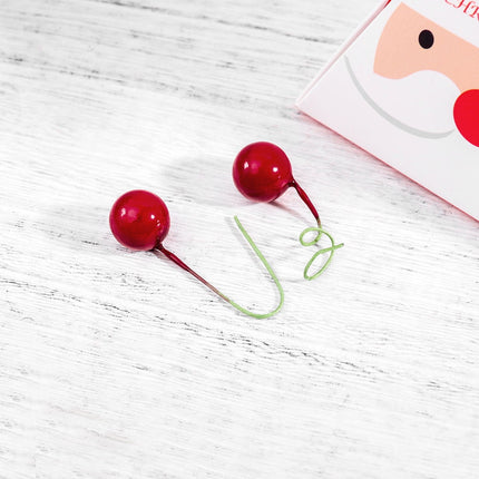 HOOWIFFY 100 Pcs Christmas Artificial Red Berries for Holiday Home Decoration, Realistic Faux Berry Garland Accents.
