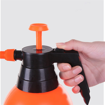 Darzheoy Handheld Garden Pump Sprayer, 2L Lawn & Garden Pressure Water Spray Bottle with Adjustable Brass Nozzle, for Plants and Other Cleaning Solutions Orange.