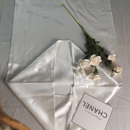 A pair of solid-color silk-like pillowcase pillowcase and envelope pillow (white).