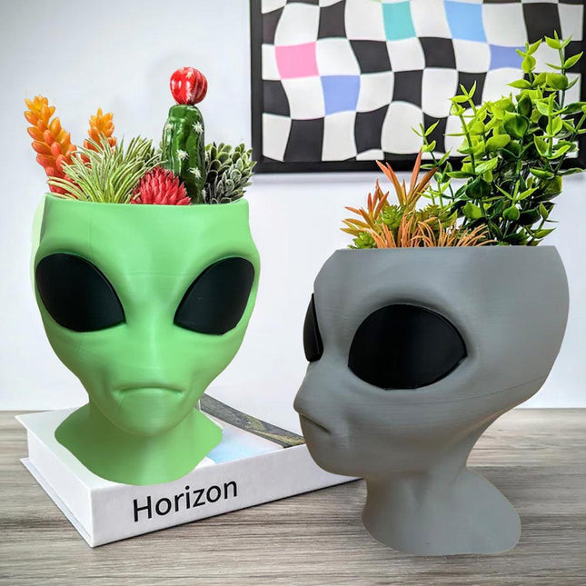Alien Planter - Alien Bust Plant Pot - Scifi Indoor Planters - Space Indoor Home Decor - Cool Planters - Office Plant（grey）.