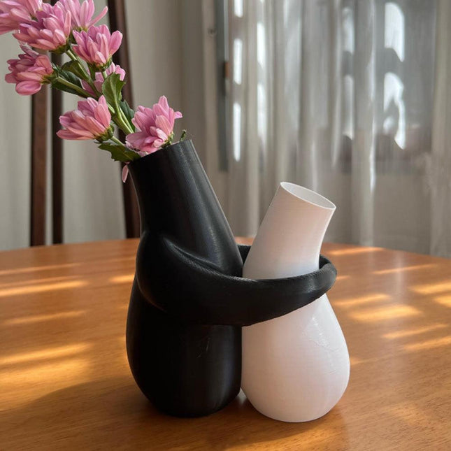 3D printedHugging Vases, decorative vase, suitable for office and home desktop flower pots, a gift for illustration enthusiasts, Valentine's Day, Mother's Day, Easter gift..