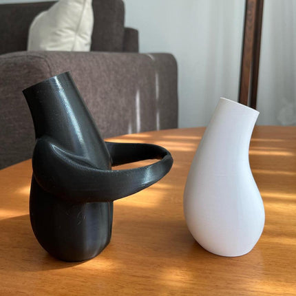 3D printedHugging Vases, decorative vase, suitable for office and home desktop flower pots, a gift for illustration enthusiasts, Valentine's Day, Mother's Day, Easter gift..