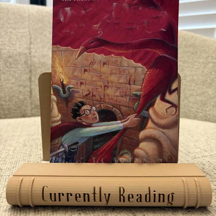 3D printed bookends are both practical and aesthetically pleasing, making them ideal for bookworms, students, or anyone who enjoys organizing their reading materials..