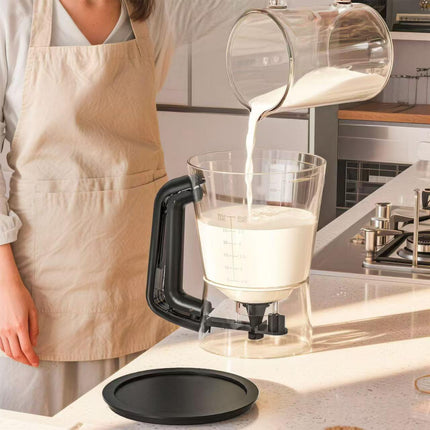 Handheld cake batter separator-Black.