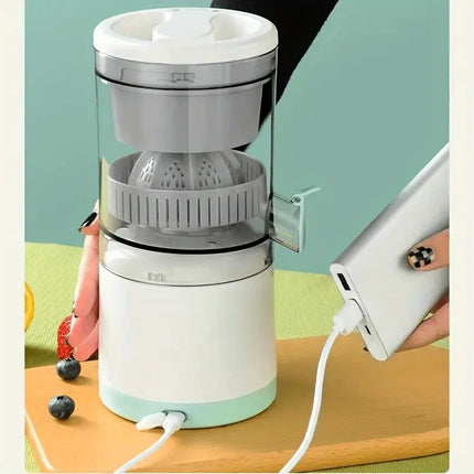 New portable USB juicer, powered by a rechargeable lithium battery, extracts juice from oranges, lemons, watermelons, grapes, and other juicy fruits with the press of a button, efficiently separating pulp residue—a versatile kitchen and travel helper..