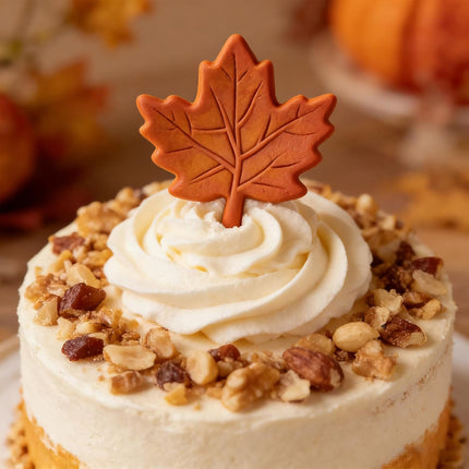 Baking Molds (3-Piece Set) - Silicone Baking Molds - Three Different Shapes - Maple Leaf, Clover, and Snowflake Patterns - Suitable for baking chocolate, candy, and cupcakes, this is a handy tool for creating fun homemade desserts.