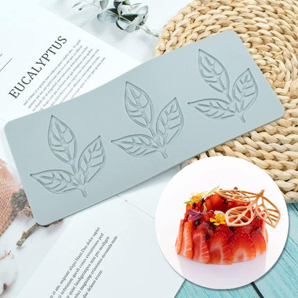 Baking Molds (3-Piece Set) - Silicone Baking Molds - Three Different Shapes - Maple Leaf, Clover, and Snowflake Patterns - Suitable for baking chocolate, candy, and cupcakes, this is a handy tool for creating fun homemade desserts.