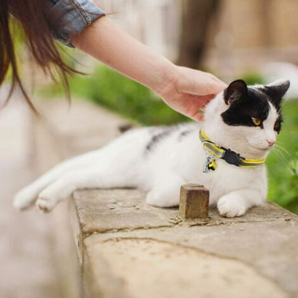 6X Adjustable Reflective Collars for Cats and Puppies with Bell and Safety Buckle, Cute Multicolor Pet Accessories.