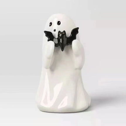 Halloween Creative Resin Middle Finger Ghosts, Ghost Festival Decorations, Spranks, Provocation, Garden Decorations, Crafts Bat ghost 8CM.