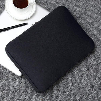 Computer case for 13 & 15 inches, fits MacBook Pro and Air. Black - 15.6 inches.