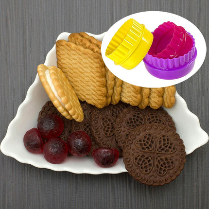 Cookie Biscuit Cutter Set, Two Side Cookie Cutters Plastic Set Multi-size Cake Fruit Vegetable Shapes Cutter Random color (Round Shaped, 6 Pack).