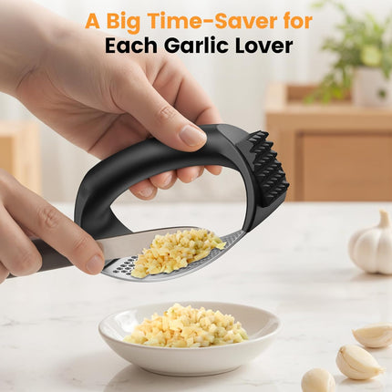 Garlic Press,Stainless Steel Garlic Mincer Crusher,Easy to Use and Clean,Ergonomic Handle,Easy Kitchen Gadget for Effortless Smashing,Kitchen Essentials,Home and Kitchen Utensils Accessories,Cooking.
