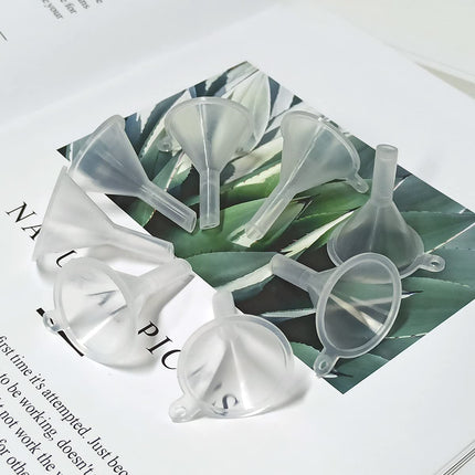 30 Pcs Small Mini Clear Plastic Funnels for Lab Bottles, Essential Oils, Perfumes, Spices, Sand Art, Powder.