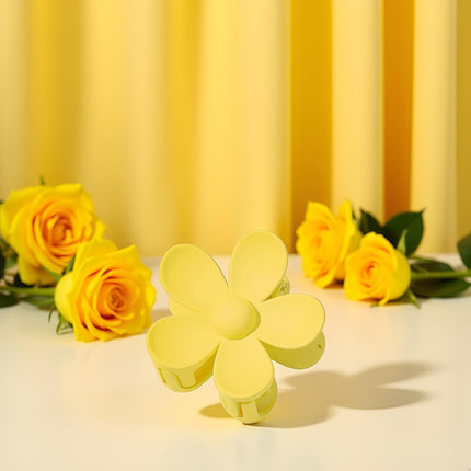 Yellow Hair Claw Clips Flower Shaped Plastic Jaw Anti-scratch Smell-less Useful Hold Tightly Light Hair Accessories Hair Clips.