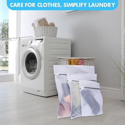 Mesh Laundry Bags for Delicates, 3 Pack Laundry Bags Mesh Wash Bags in 3 Sizes(1 Large, 1 Medium, 1 Small), Durable and Gentle Lingerie Bags for Washing Delicates, Garment Bag for Washing Machine.