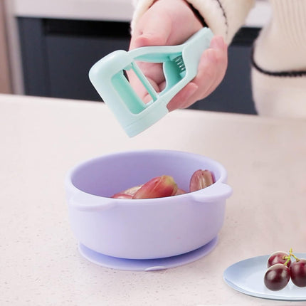 Grape Cutter for Toddlers, Grape Slicer for Baby, Grape Tomato Cherry Strawberry Cutter Tools Into 4 Pieces for Vegetable Fruit Salad, Stainless Steel Quarter Grape Slicer Kitchen Gadget.