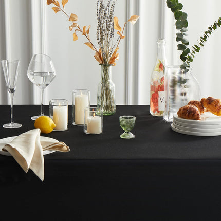 Table Cloth 60x102 Inch Black Tablecloth for 6 Foot Table Washable Polyester Rectangle Tablecloth for Buffet Table, Parties, Holiday Dinner, Wedding.
