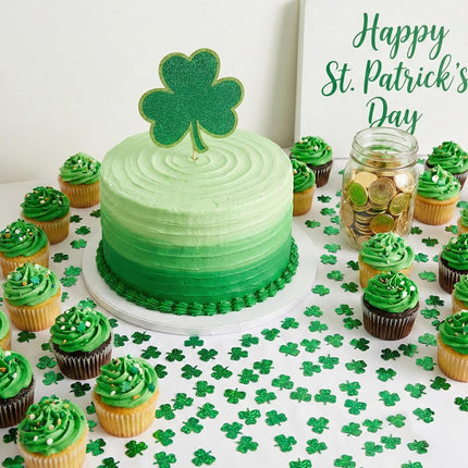 St.Patrick's Day Confetti - 3000Pcs Glitter Green Shamrock Confetti St.Patrick's Day Party Favor Decoration Lucky Clover Irish Table Scatter Confetto for Sanit Patricks Day Decor(105G).