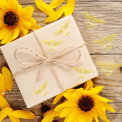 480Pcs Bee Stickers - Gold Foil Envelope Seal Label Sticker Queen Bee Decals Stickers Self Adhesive Clear Bee Spring Summer Stickers for Gift Card Craft Baby Shower Birthday Party Favors.
