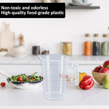 Plastic Measuring Beaker, 4 Pcs Liquid Measuring Cups, 100 ml Unbreakable Graduated Beakers with Handle and Spout, Transparent Clear Precise Markings for Kitchen Baking Lab Restaurant Use.