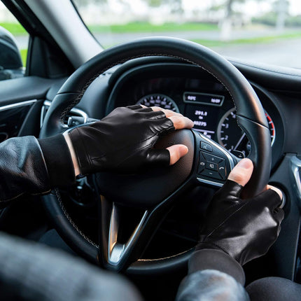 Fingerless PU Faux Leather Gloves, Driving Gloves Outdoor Sports Cosplay Costume Half Finger Glove for Women Men Teens.