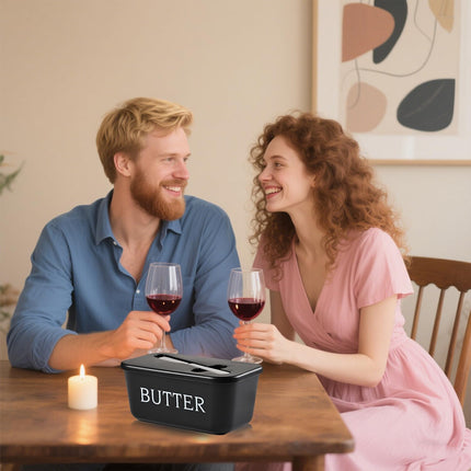 Large Plastic Butter Dish With Lid And Knife,Food Grade PP Butter Holder Keeper With Cover For Kitchen Refrigerator Black Butter Container.