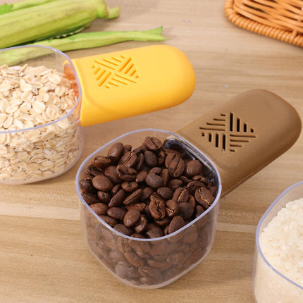 2-in-1 Food Scoop and Airtight Clip - Ideal for Pet Food, Flour, Rice & Coffee - 1 Piece.