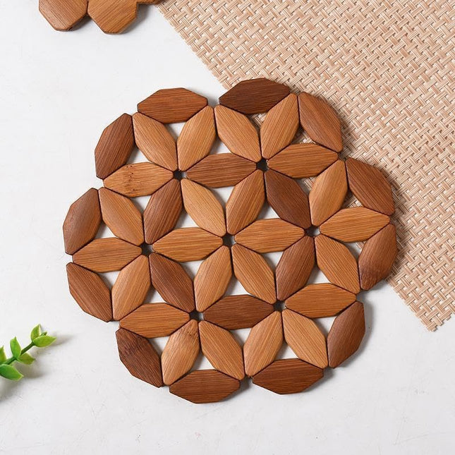 Round Wooden Pot Stand 24cm - Solid Wood Heat Resistant Table Protector for Kitchen & Dining Room.