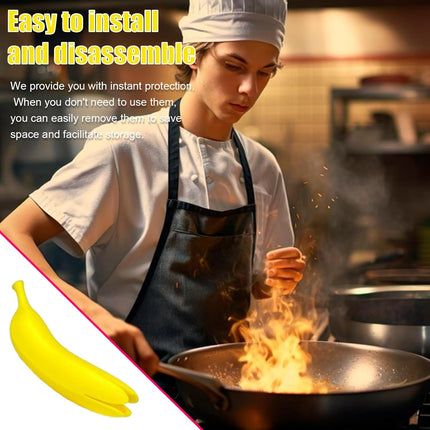 Yellow Banana Shaped Silicone Oven Mitts 1 Piece Heat Resistant Up to 240°C Scratch Resistant Suitable for Cast Iron Cookware Pans Dishwasher Safe.