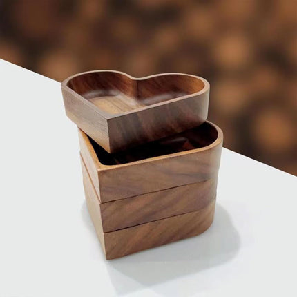 4-Piece Heart-Shaped Wooden Bowl Set Snack Fruit Dried Food Nut Candy Storage Decorative Display Bowls.
