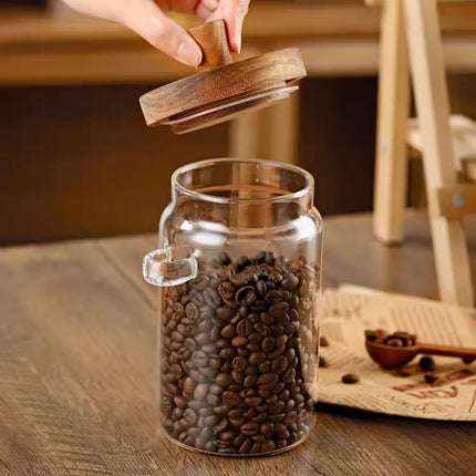 600ml Coffee Storage Container with Wooden Lid and Spoon Airtight Moisture-Proof Food Keeper for Coffee Beans Tea Sugar.