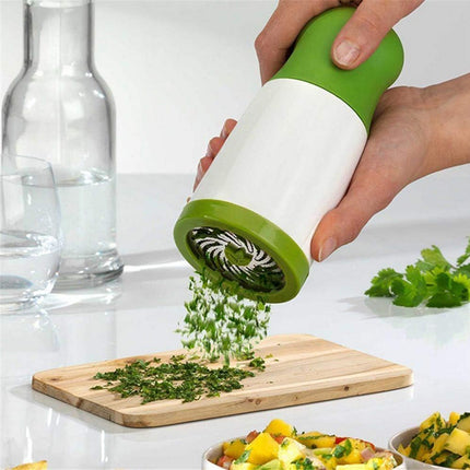 17cm Green Manual Fresh Herb Grinder for Kitchen.
