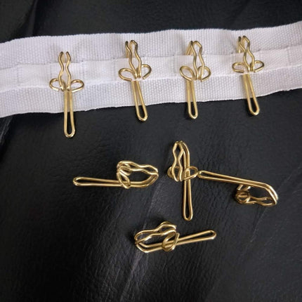 Curtain Hooks 3x1cm Gold Metal Clips Pack of 100 Heavy Duty Curtain Runners Hangers for Window Curtain Installation.