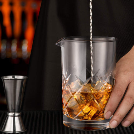 Professional 24 Oz Cocktail Mixing Glass, Thick Bottom Seamless Crystal Mixing Glass.