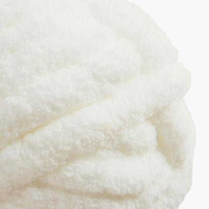 Chunky Yarn for Hand Knitting Soft Jumbo Bulky Fluffy Yarn for Crocheting Blanket Scarf DIY 8 Pack (Cream, 28yds, 8 Ounces Each).