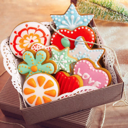 Metal Cookie Cutters Set 12 Pieces, Stainless Steel 3 Heart Cookie Cutters, 3 Star Cookie Cutters, 3 Flower Cookie Cutters, 3 Round Cookie Cutters for Valentine's Day Christmas Holiday.