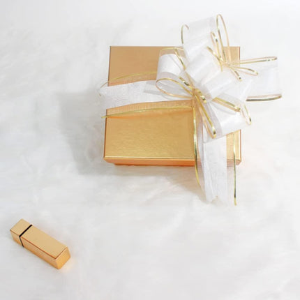 Pull Bows for Gift Wrapping, 15 PCS Large Gift Bow Bulk for Presents Package, Gift Baskets, Christmas, Wedding, and Party Decor (White with Tulle & Gold line, 6 inches).