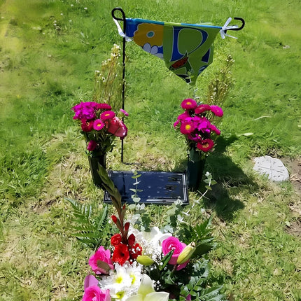 Memorial Floral Vases, Cemetery Vase, Headstones Flower Holder, Grave Cone Vase, Flower Pots for Outdoor Plants, Decorative Plastic Containers (Set of 6, Black).