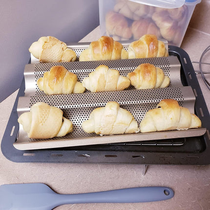 Baguette Pan, French Bread Baking Pan Perforated 3 Loaves Long Italian Bread Pan Mold Nonstick Baguettes Bakery Tray with Proofing Cloth,15"x11".