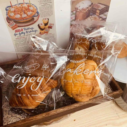 Clear Self Sealing Cellophane Bags, 5x7 Inch Cookie Treat Bags, 200 Pcs Resealable Cellophane Bag for Packaging Cookies, Gifts, Products, Pastry, Candy.