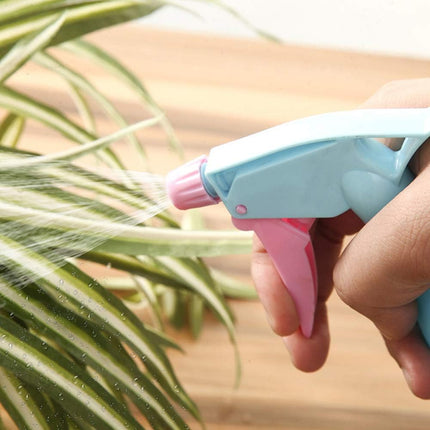 500ml Dual-Mode PP Spray Bottle with Adjustable Stream/Mist, Pink/Blue, 16oz, 8x21cm, 55g for Home, Office, Hospitality & Outdoor Use.