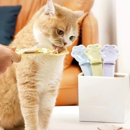 2 Cat Strip Feeder Squeeze Spoons, Capable of Licking Wet Cat Pet Liquid Snack Spoons, Multifunctional Pet Spoons.