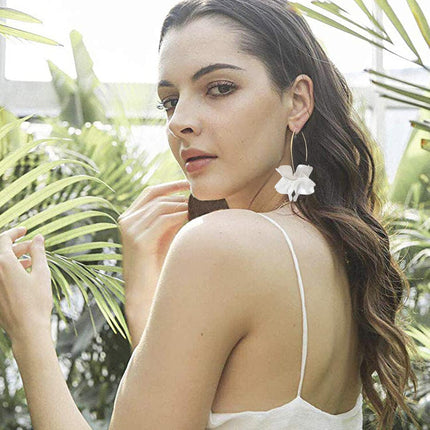 Boho Rose Petal Dangle Resin Earrings - Long Drop Acrylic Tiered Flower Earrings - Statement Exaggerated Floral Tassel Earrings for Women and Girls.