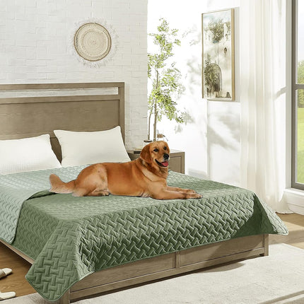 100% Double Sided Waterproof Dog Blanket Soft Pet Bed Cover Reversible Protect Furniture Couch Sofa Car for Puppy Cat Kids (Dark Green/Light Green, 52x82 Inch (Pack of 1)) Dark Green 1).