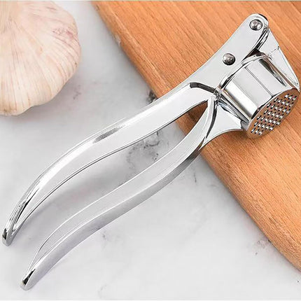 High Effective Garlic Press With Studs, Heavy Duty Mincer, Easy to Squeeze and Clean, Rust Proof & Dishwasher Safe, Ginger Crusher -.