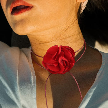 Vintage Flower Necklaces, Boho Floral Necklace Adjustable Fabric Rose for Women Girls Bride Wedding Party Birthday (Red) -.