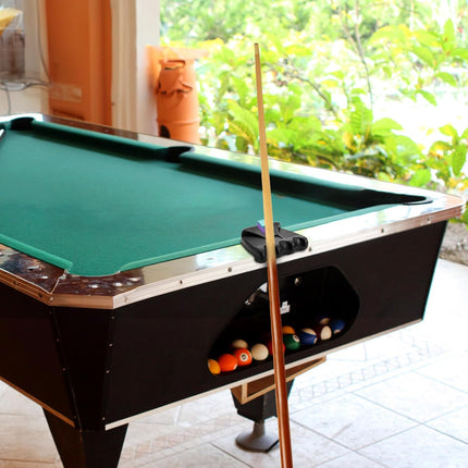 3 Holes Pool Cue Holder, Portable Weighted Stick Non-slip Rest for Table, Mini Billiard Rack with Chalk Holder.