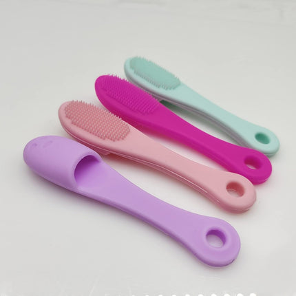Gentle silicone facial cleansing brush - Manual facial cleansing brush - Soft and effective cleansing and massage - 5-pack.